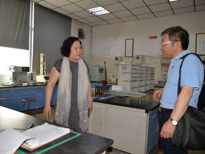 深度赋能塑料制品技术升级——嘉兴市档案馆“档案馆日”走进民企精准服务基层